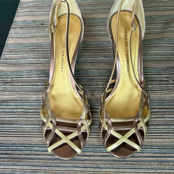 Chinese Laundry Strappy Metallic Bronze and Gold Leather Heels Size 10 - Picture 2 of 8